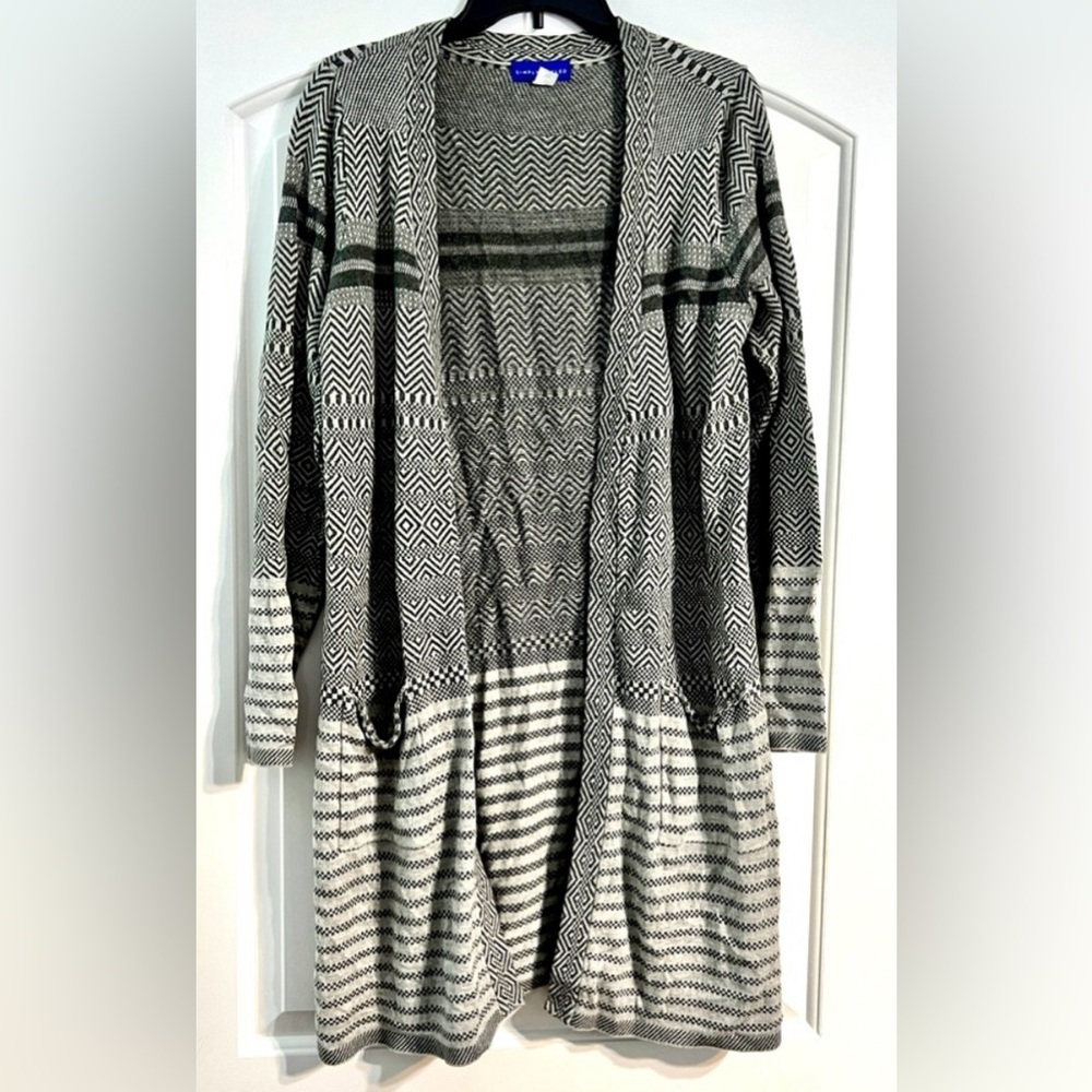 Simply Styled Geometric Duster Cardigan Womens Medium Grey Black Open Front Knit